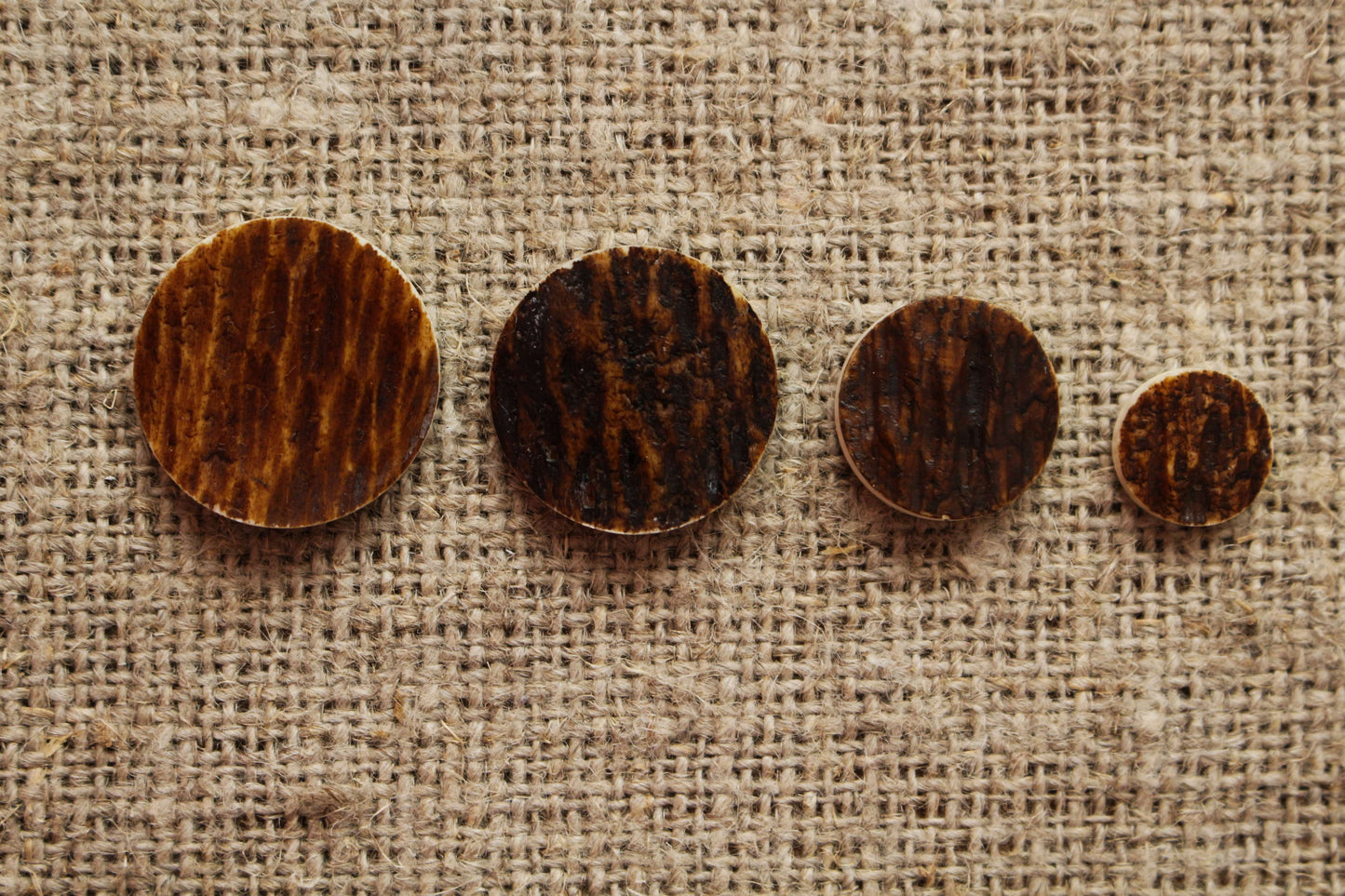 Bone Sewing Buttons | Antler Imitation Bone Buttons