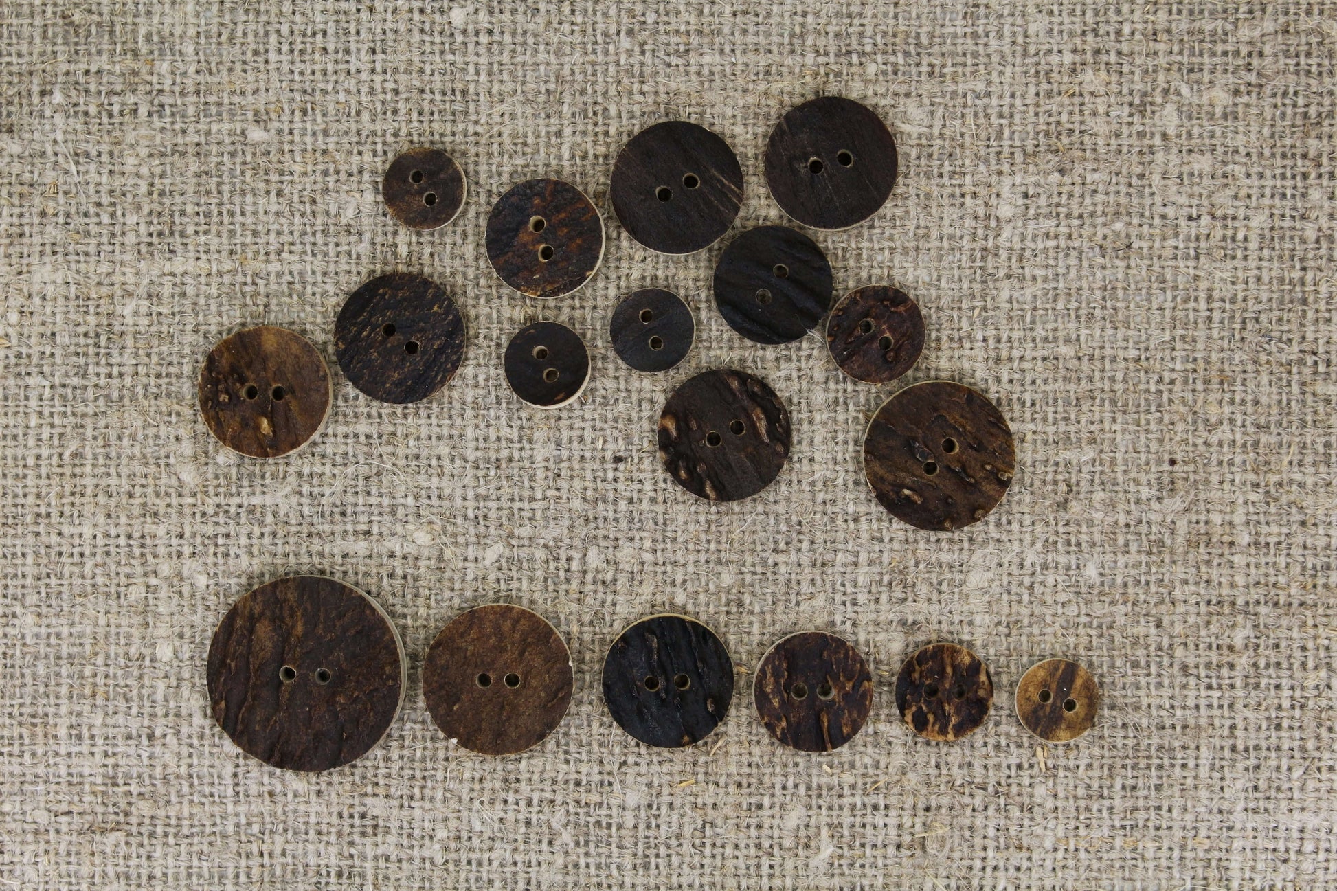 Deer Antler sewing buttons sizes side by side