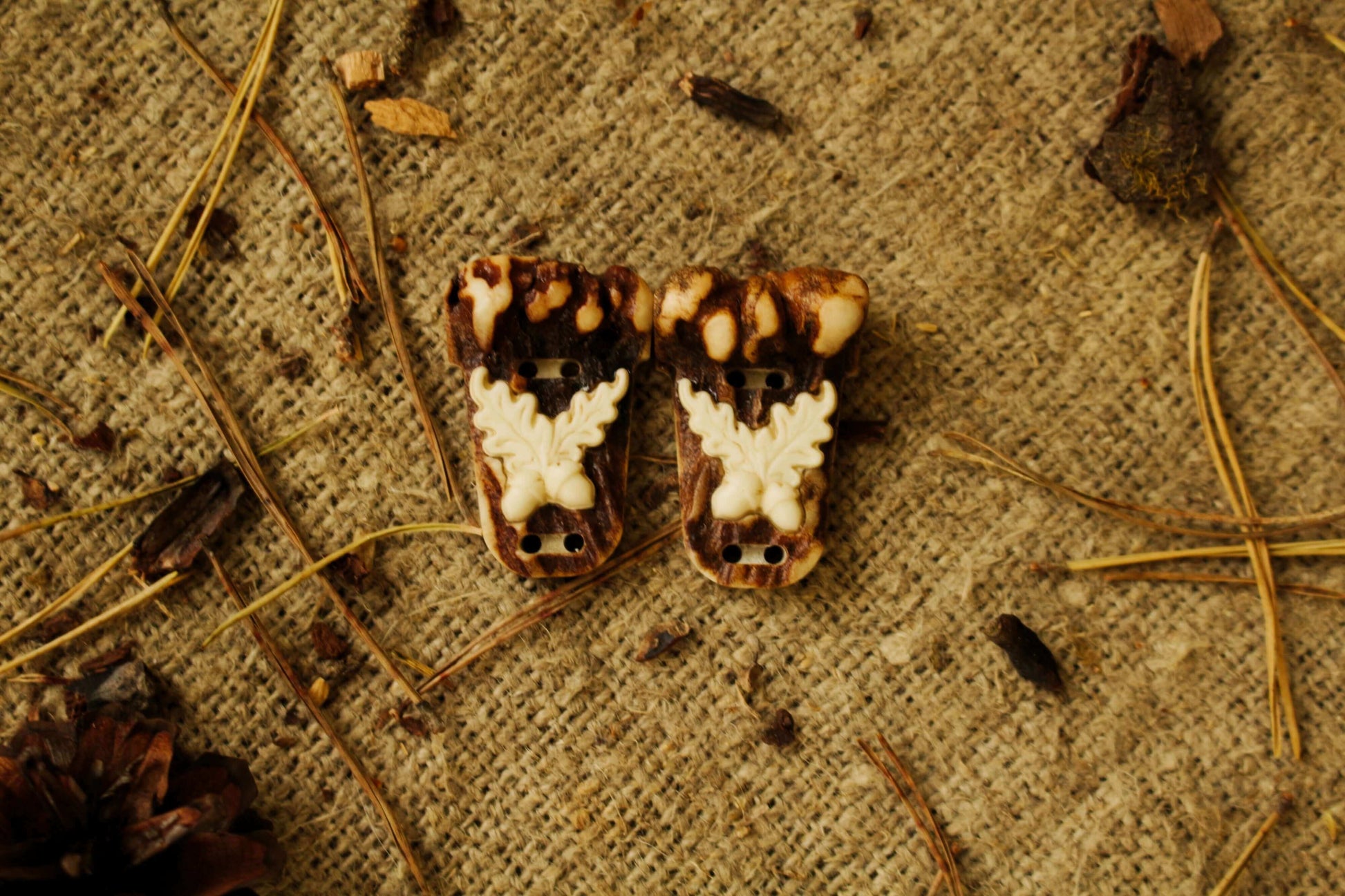 Unique deer antler sewing buttons with engraved design